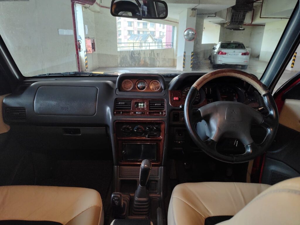 '07 Pajero GLX with ABS and Airbags
