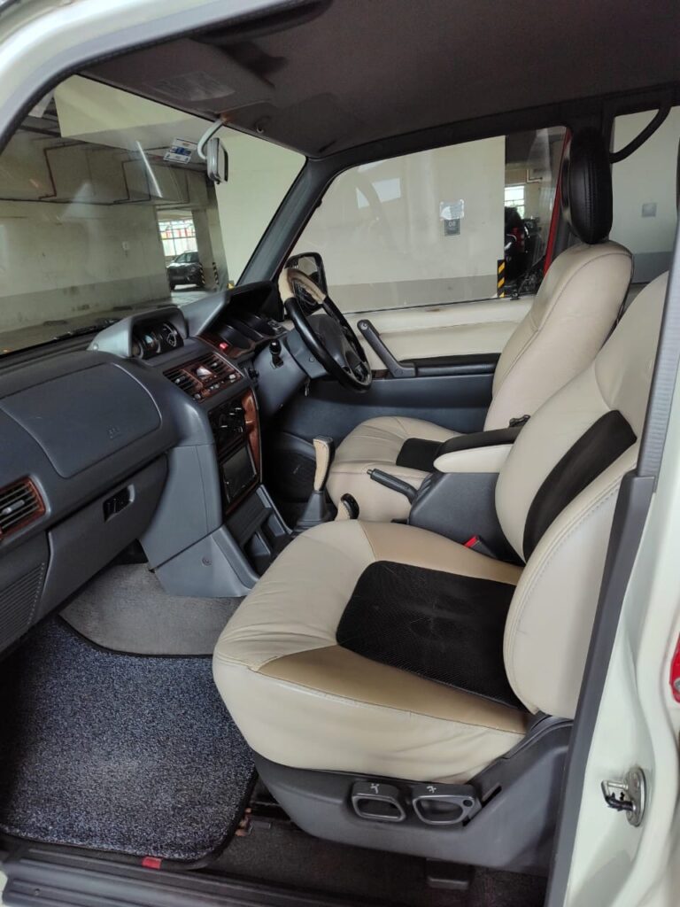 '07 Pajero GLX with ABS and Airbags