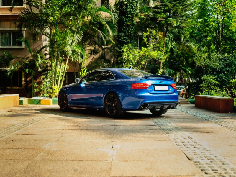 '12 Audi RS5 V8