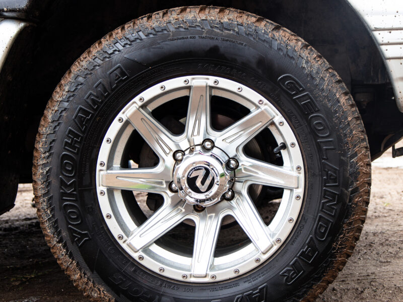 '09 Mitsubishi Pajero SFX
