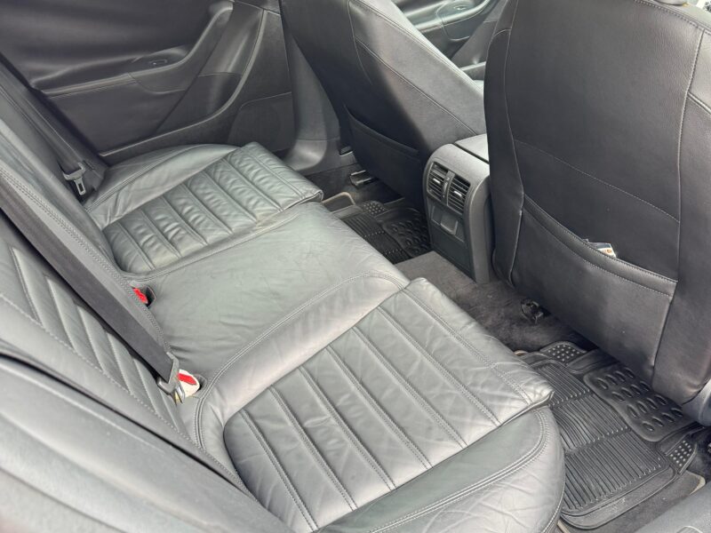 '10 VW Passat Highline CBU