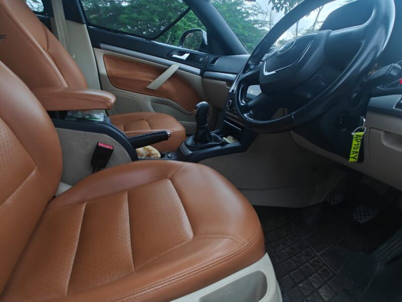 '11 Skoda Laura TSI