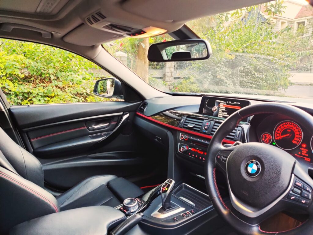 '14 BMW 3 Series (328i Sportline)