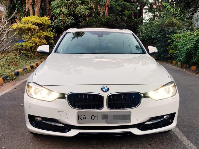 '14 BMW 3 Series (328i Sportline)