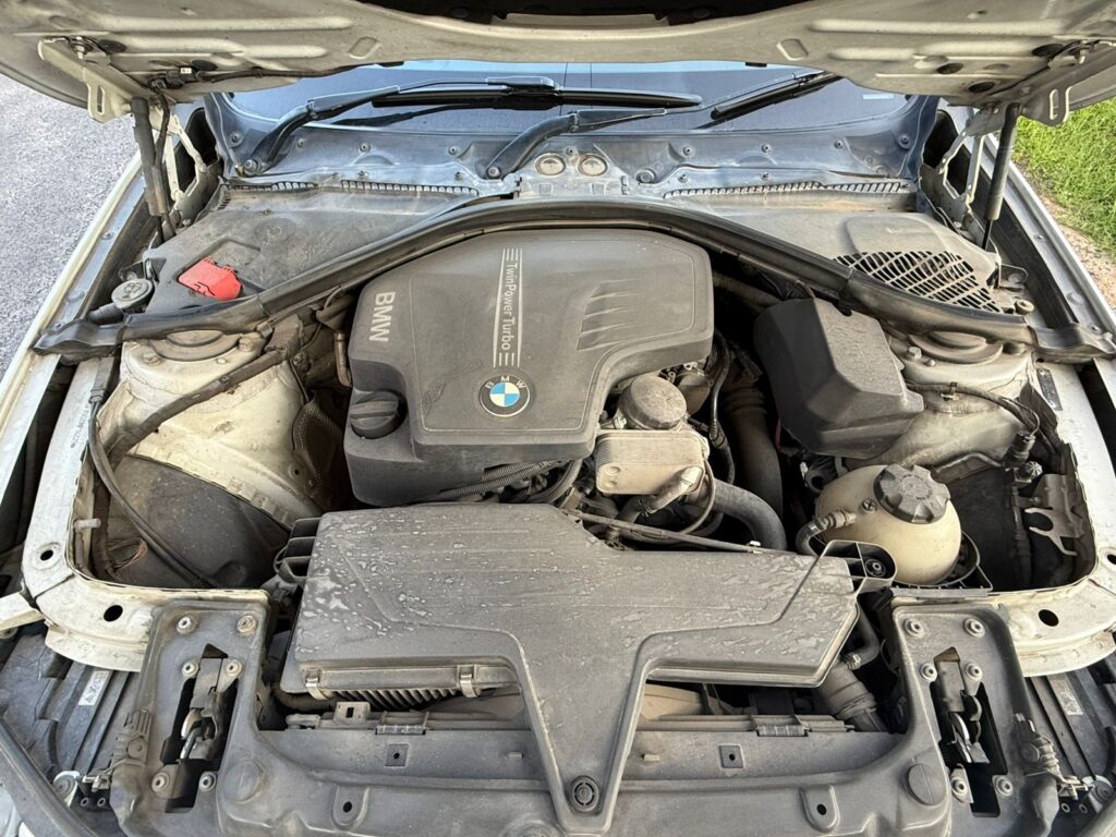 '14 BMW 3 Series (328i Sportline)