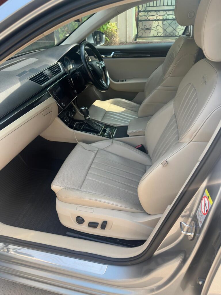 '19 Skoda Superb L&K TSI