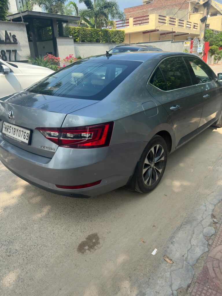 '19 Skoda Superb L&K TSI