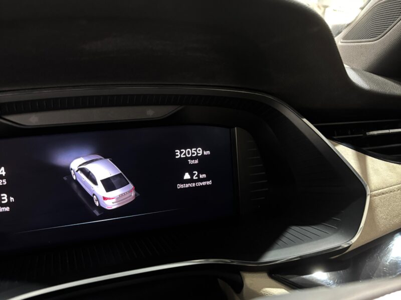'22 Skoda Octavia Style 2.0 TSI.