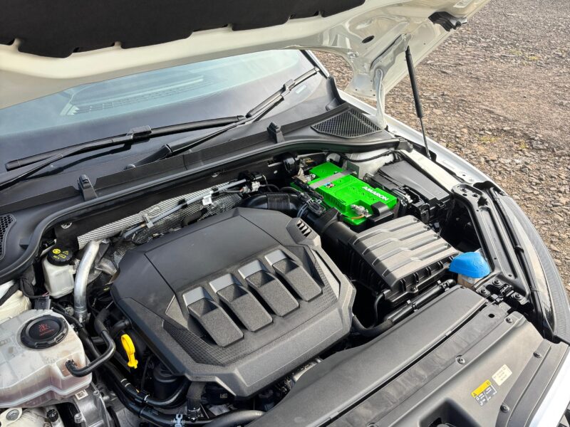 '22 Skoda Octavia Style 2.0 TSI.