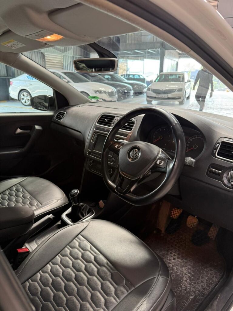 '20 VW Polo TSI Manual Highline Plus!