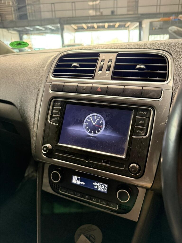 '20 VW Polo TSI Manual Highline Plus!