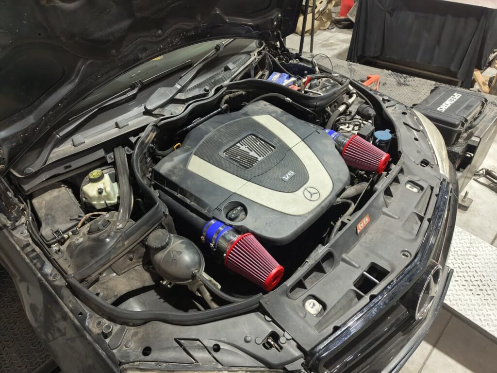 '10 Mercedes Benz C250 v6