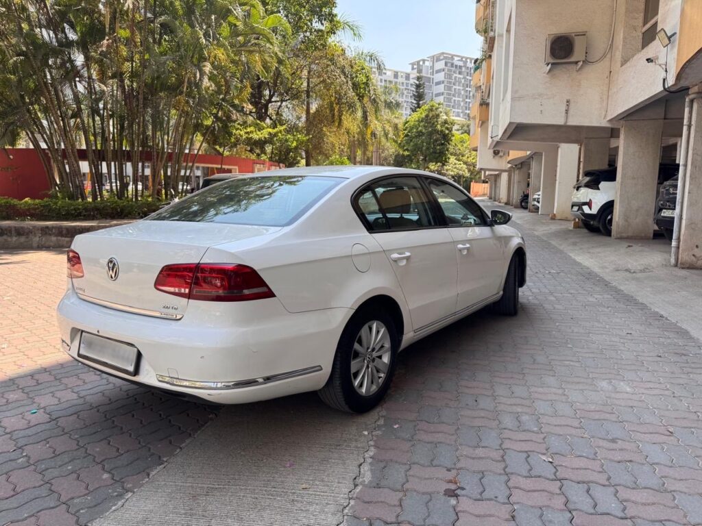 '13 VW Passat 2.0TDI Manual!