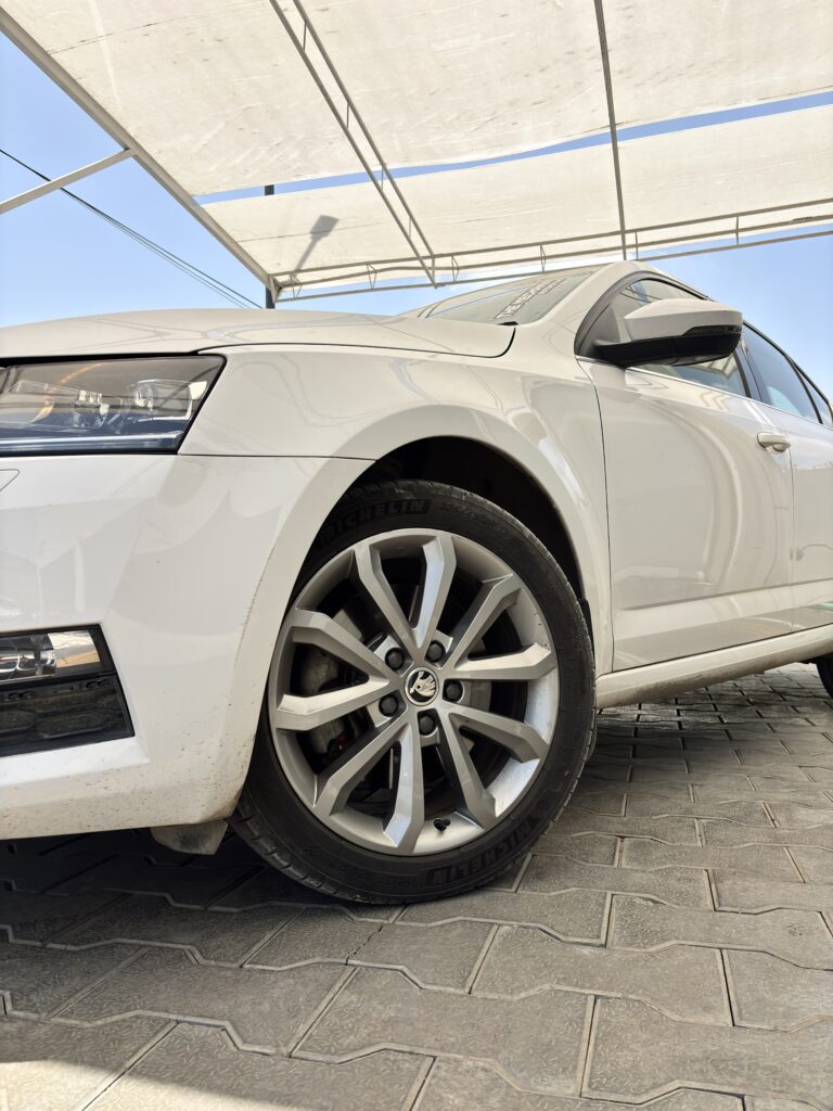 '17 MK3.5 Skoda Octavia Style With DQ250 Swap!