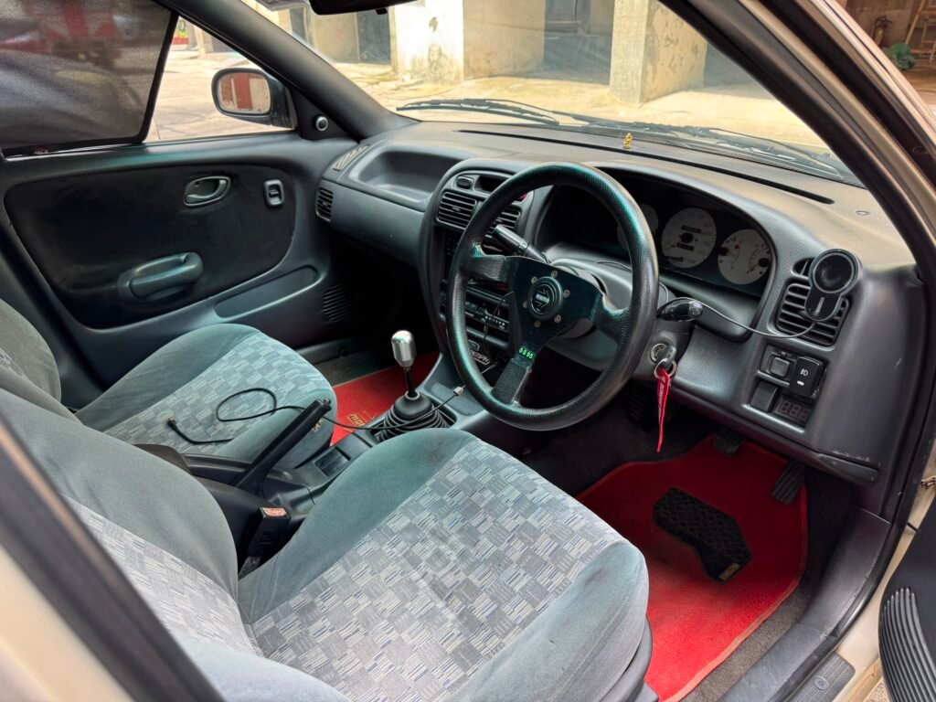 '05 Suzuki Baleno