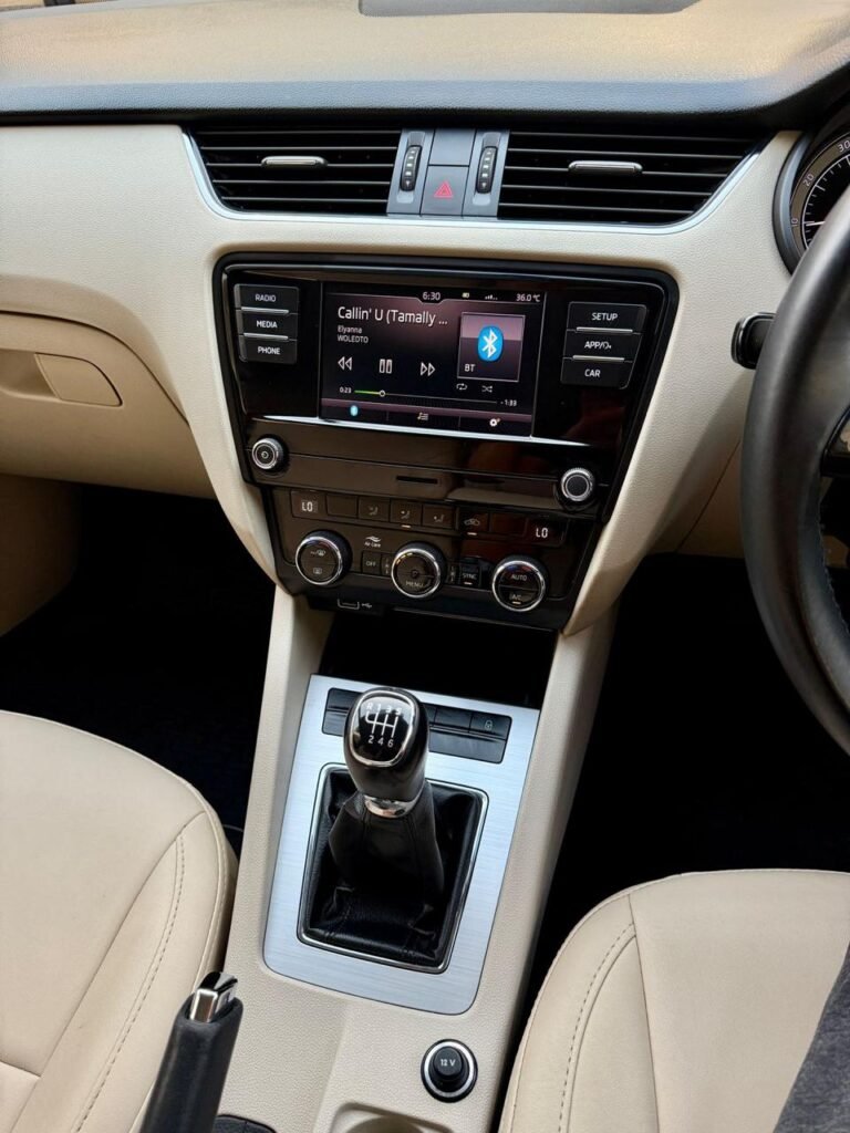 '18 Skoda Octavia 1.4TSI MT!