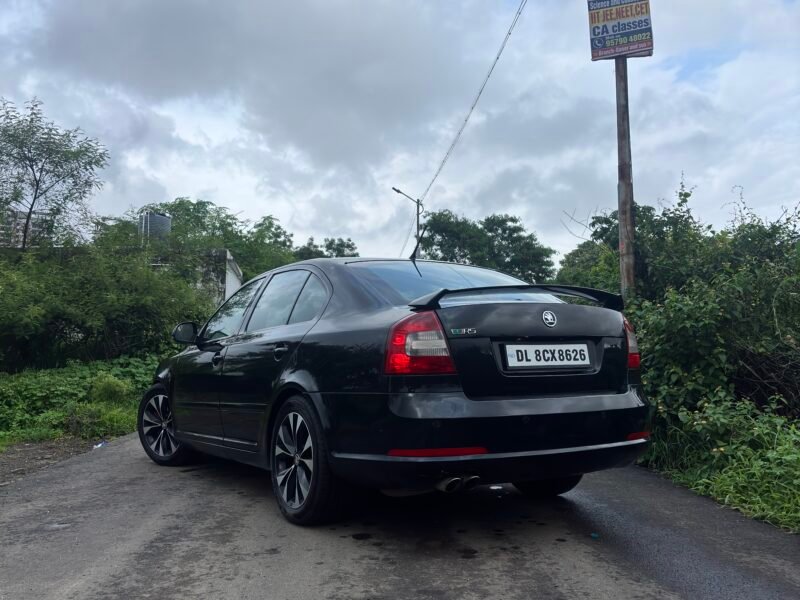 '12 Skoda Laura vRS