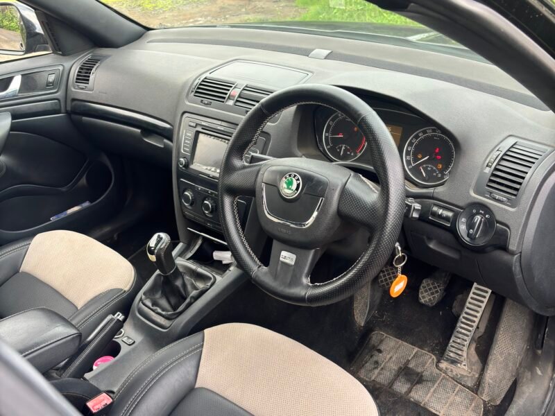 '12 Skoda Laura vRS