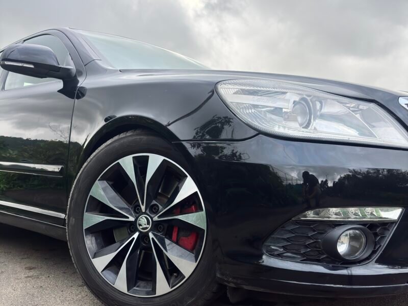 '12 Skoda Laura vRS